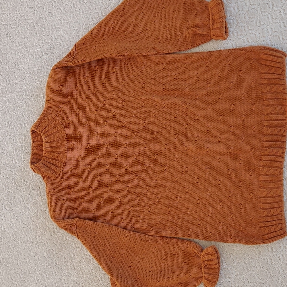Padded women's sweater